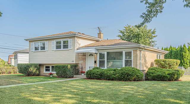 Photo of 1727 W Rusty Dr, Mount Prospect, IL 60056