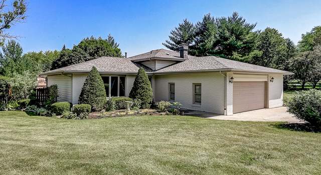 Photo of 39W350 Osage Dr, Saint Charles, IL 60175