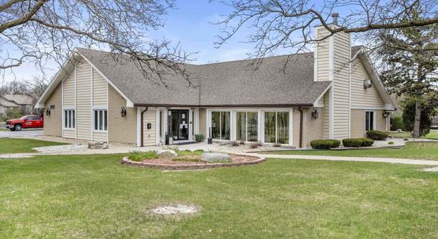 Photo of 15721 S Orlan Brook Dr #90, Orland Park, IL 60462