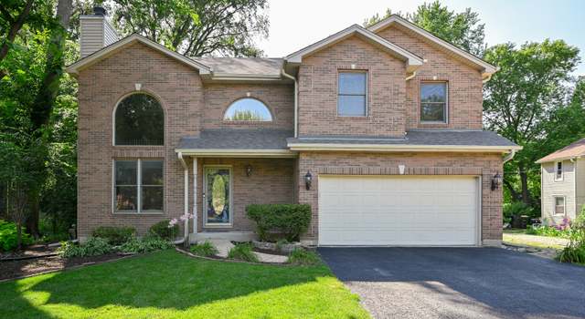 Property at 3S178 Patterman Rd, Warrenville, IL 60555, 4 beds, 3.5 baths