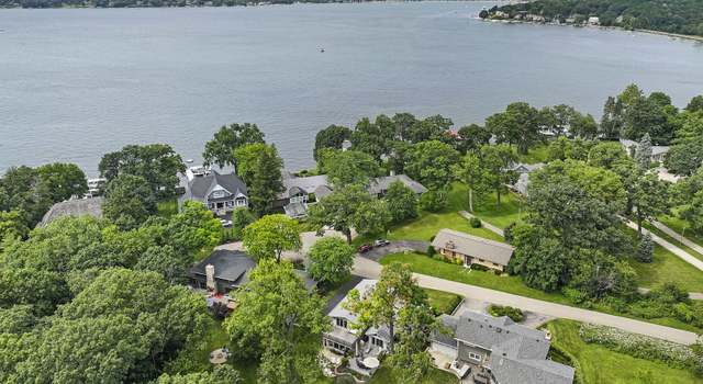 Photo of W2891 Hollybush Dr, Lake Geneva, WI 53147