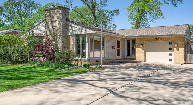 Photo of 258 S Boyd Ave, Elmhurst, IL 60126
