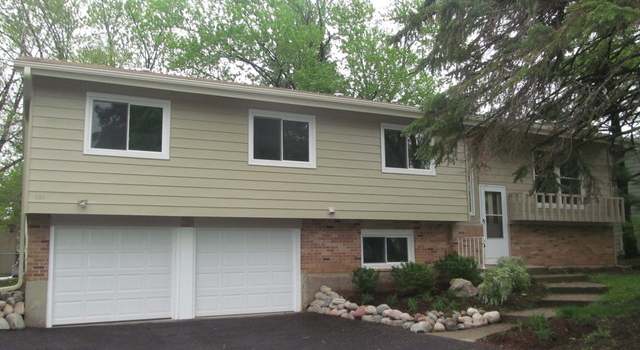 Photo of 293 Wellington Dr, Crystal Lake, IL 60014