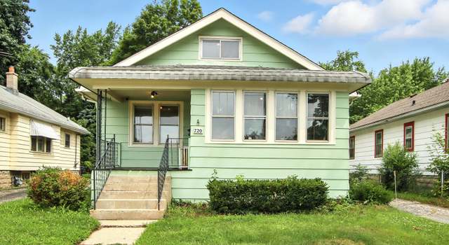 Photo of 720 W Pacific Ave, Waukegan, IL 60085
