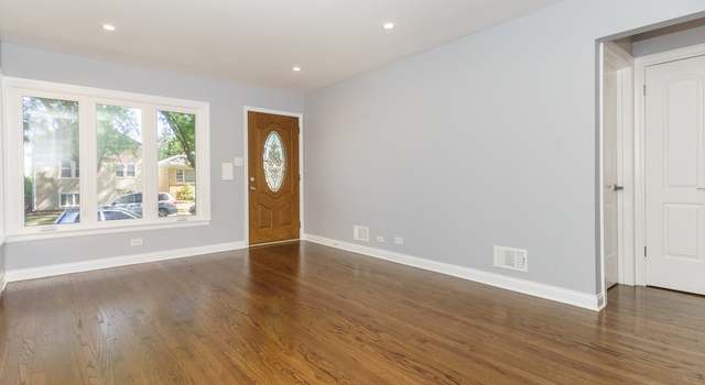 Photo of 5448 N MULLIGAN Ave, Chicago, IL 60630