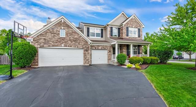 Photo of 2352 Monarchos Ln, Montgomery, IL 60538