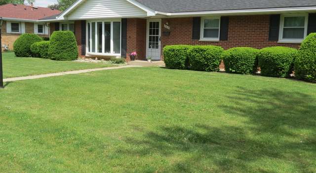 Photo of 206 Vermont St, Momence, IL 60954