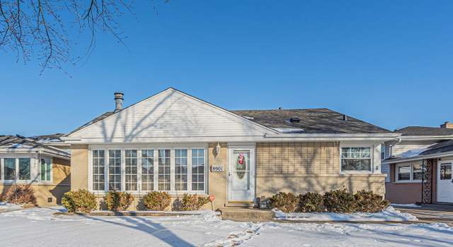 Photo of 8901 N Elmore St, Niles, IL 60714