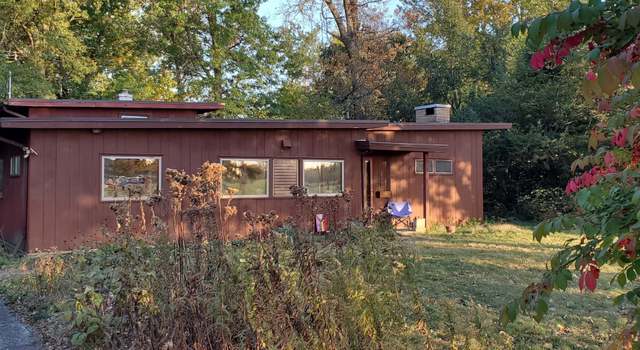 Photo of 2112 S Race St, Urbana, IL 61801