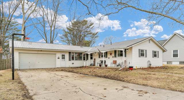 Photo of 213 S Illinois St, Atwood, IL 61913