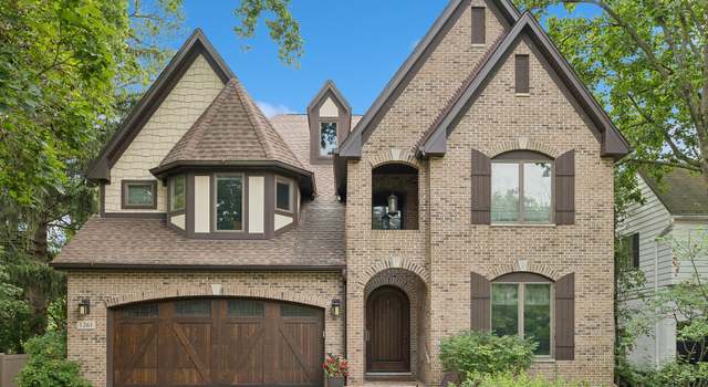 Photo of 1261 Meadow Ln, Deerfield, IL 60015