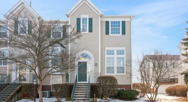 Photo of 2432 Courtyard Cir #1, Aurora, IL 60506