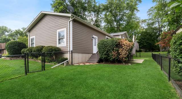 Photo of 320 Appley Ave, Libertyville, IL 60048