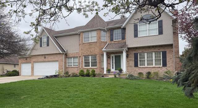 Photo of 3209 Leafy Ln, Bloomington, IL 61704