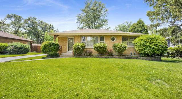 Photo of 648 S Illinois Ave, Villa Park, IL 60181