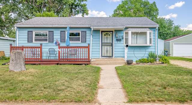 Photo of 7407 Saturn St, Loves Park, IL 61111