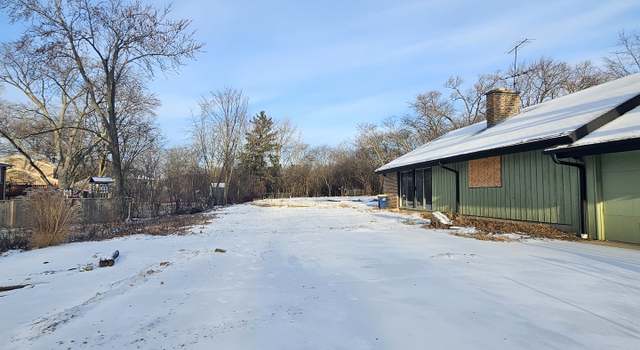 Photo of 56 Country Ln, Highland Park, IL 60035
