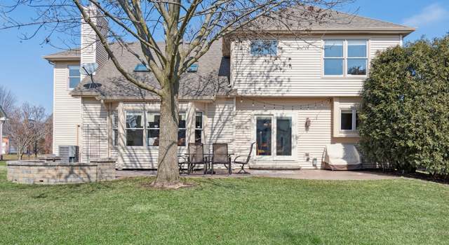 Photo of 2608 Hoddam Rd, Naperville, IL 60564
