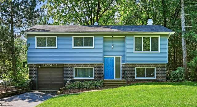 Photo of 28W635 Hickory Ln, West Chicago, IL 60185