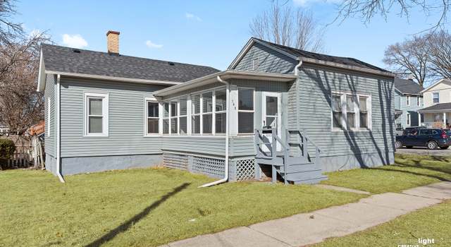 Photo of 742 E Downer Pl, Aurora, IL 60505