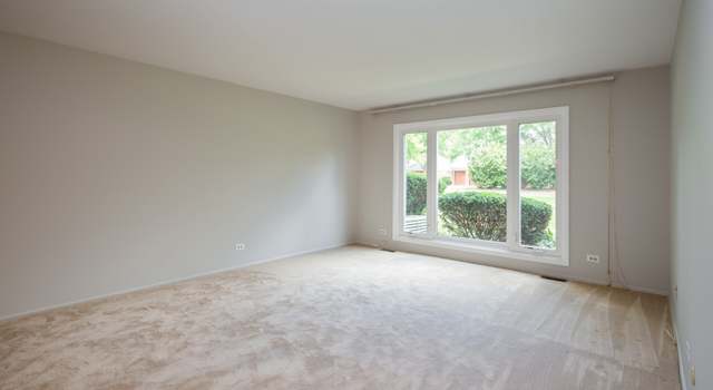 Photo of 1314 S New Wilke Rd Unit 1C, Arlington Heights, IL 60005