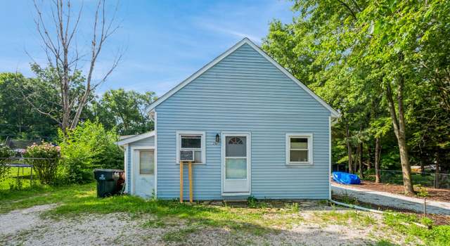 Photo of 218 Hughes Ave, Lockport, IL 60441
