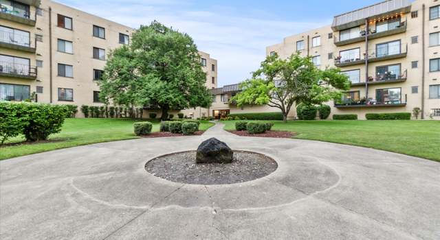 Photo of 5840 W 104th St #212, Oak Lawn, IL 60453