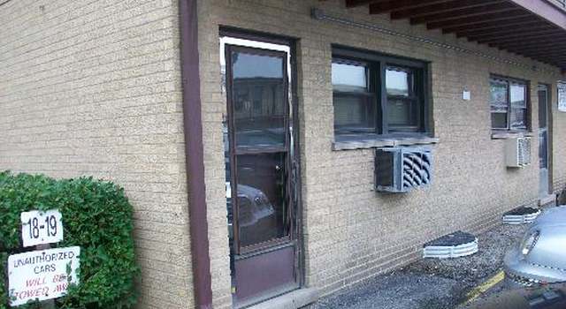 Photo of 18 King Arthur Ct #10, Northlake, IL 60164