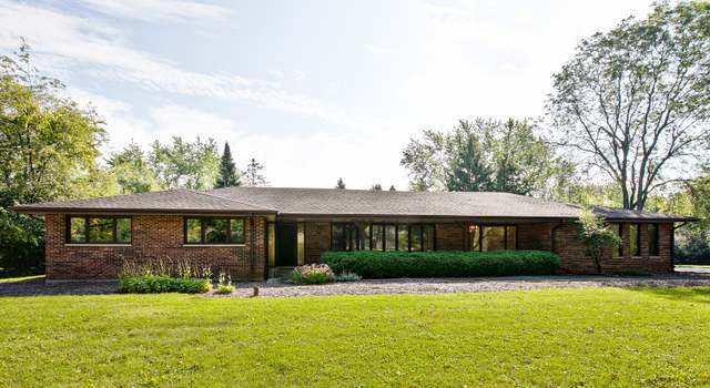 Photo of 2558 Lincoln Ave, Long Grove, IL 60047