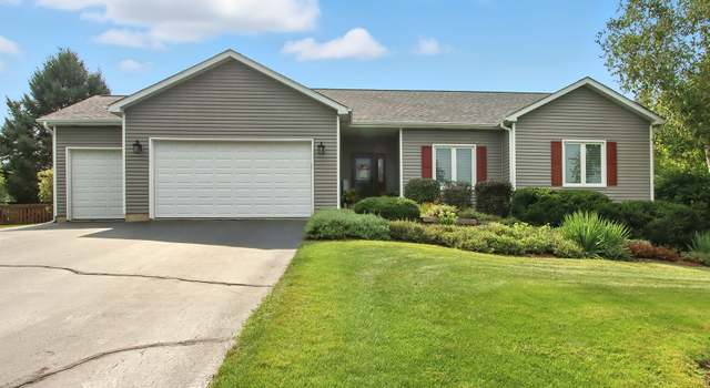 Photo of 3805 Schuette Dr, Wonder Lake, IL 60097