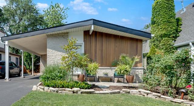 Photo of 454 Broadview Ave, Highland Park, IL 60035
