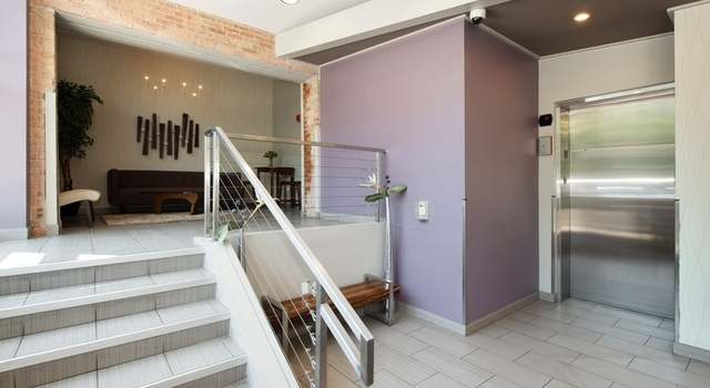 Photo of 770 W Gladys Ave #605, Chicago, IL 60661