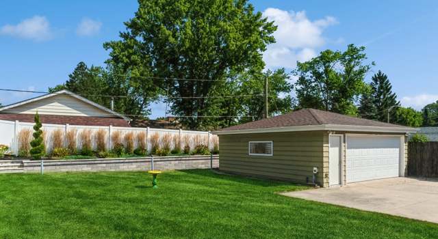 Photo of 2804 W Grove Ave, Waukegan, IL 60085