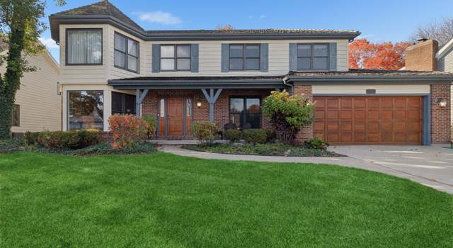 Photo of 1307 Saint William Dr, Libertyville, IL 60048