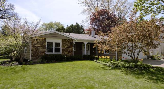 Photo of 1100 Juniper Pkwy, Libertyville, IL 60048