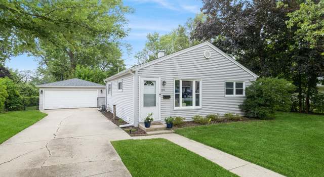 Photo of 24 Johnathan Rd, Lake Zurich, IL 60047