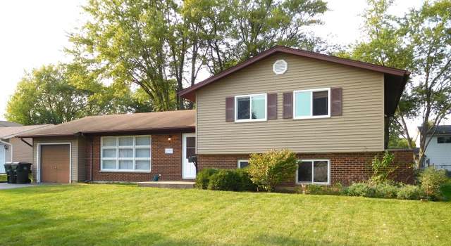 Photo of 2514 Mitchell Dr, Woodridge, IL 60517