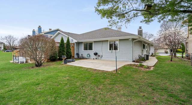 Photo of 1552 Lighthouse Dr, Naperville, IL 60565