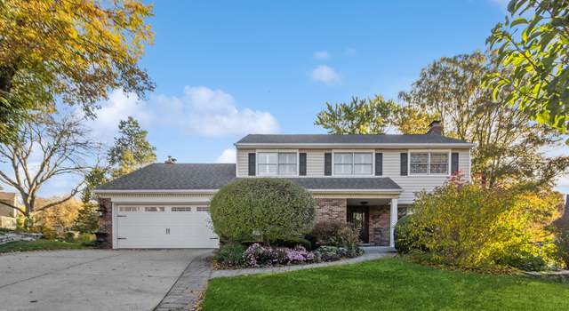 Photo of 3659 Red Bud Ct, Downers Grove, IL 60515