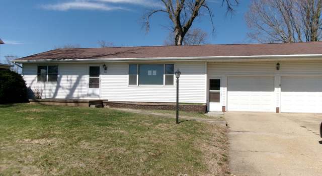 Photo of 306 Silver St, Bradford, IL 61421