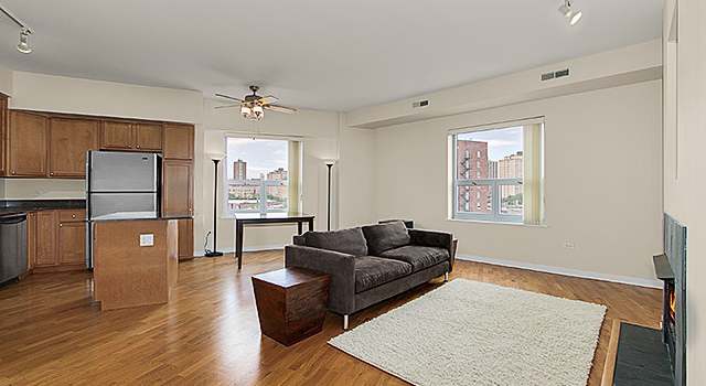 Photo of 4350 N Broadway St #611, Chicago, IL 60613