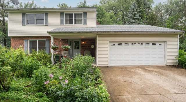 Photo of 1N730 Macqueen Dr, West Chicago, IL 60185