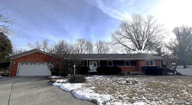 Photo of 12 Thomas Dr, Normal, IL 61761