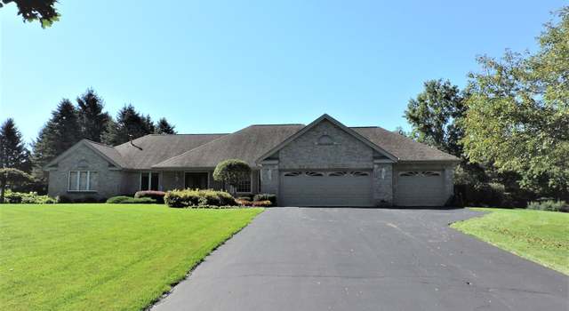 Photo of 1595 Newcastle Ln, Belvidere, IL 61008
