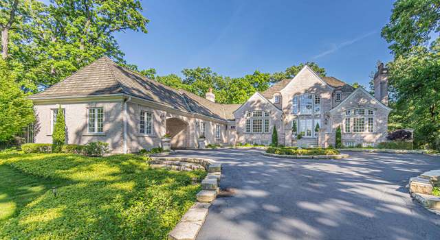 Photo of 1245 W Summerfield Dr, Lake Forest, IL 60045