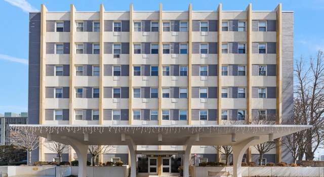Photo of 1410 Sheridan Rd Unit 2B, Wilmette, IL 60091