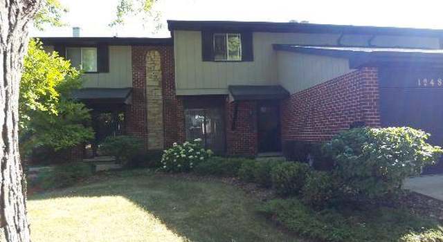 Photo of 1248 Folkstone Ct, Wheaton, IL 60189