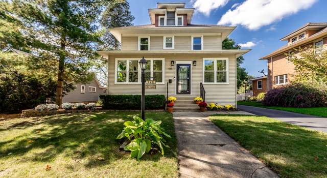 Photo of 720 Saint John St, Elgin, IL 60120