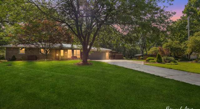 Photo of 1843 Bittersweet Dr, St. Anne, IL 60964