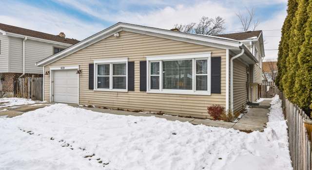 Photo of 1639 Clavey Rd, Highland Park, IL 60035